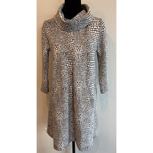 TYLER BOE Sz S Mosaic Print Pleated 3/4 Sleeve Pocket Cowl Neck Sweater Dress - Picture 1 of 8